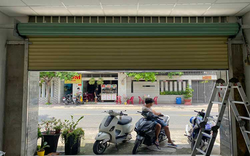Cửa cuốn Đài Loan kéo tay ở Tp.Thủ Đức